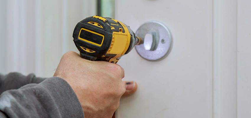 Street Locksmith For Smart Lock Repair in Saint John, NB